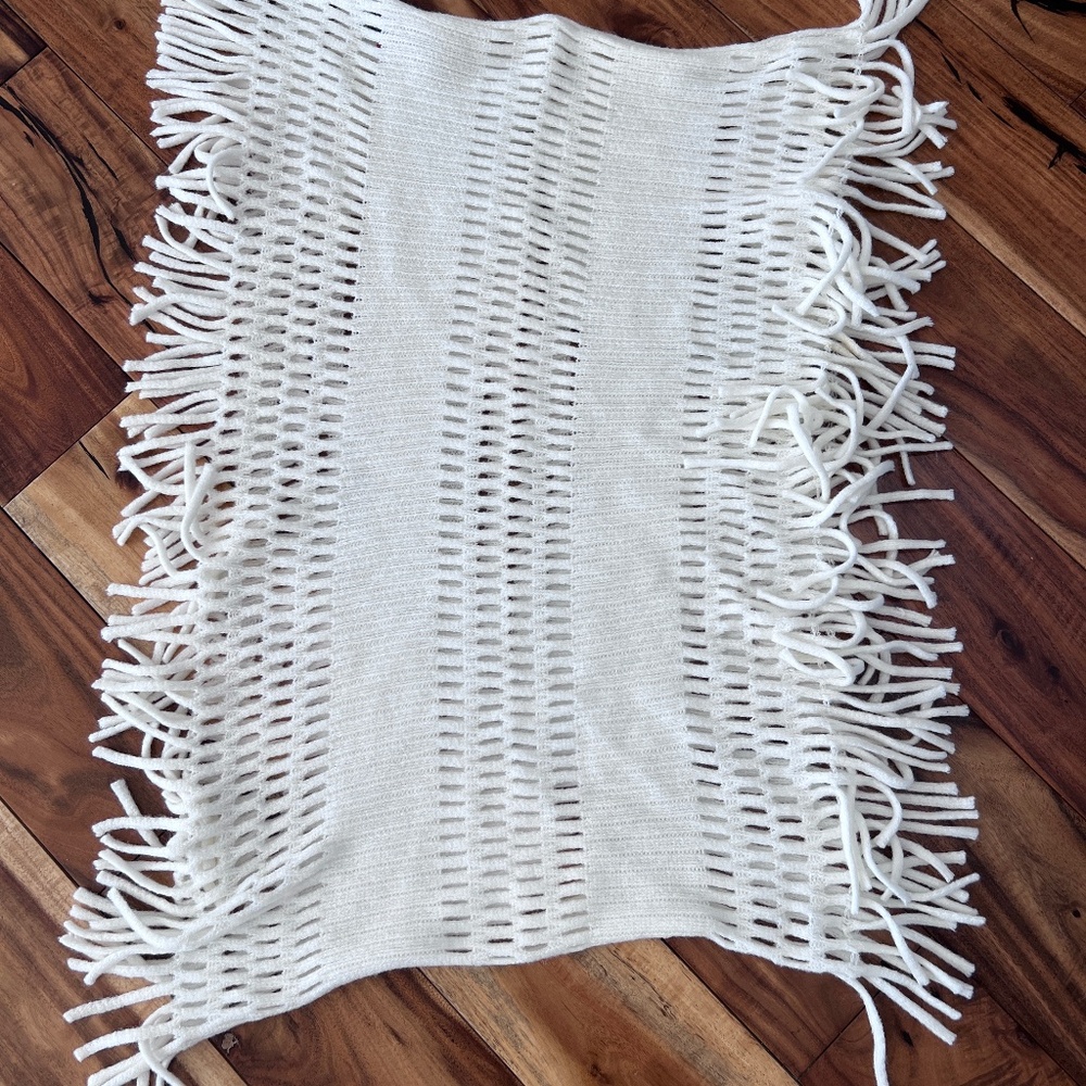 Akira Chicago Red Label Women Infinity Off White Scarf